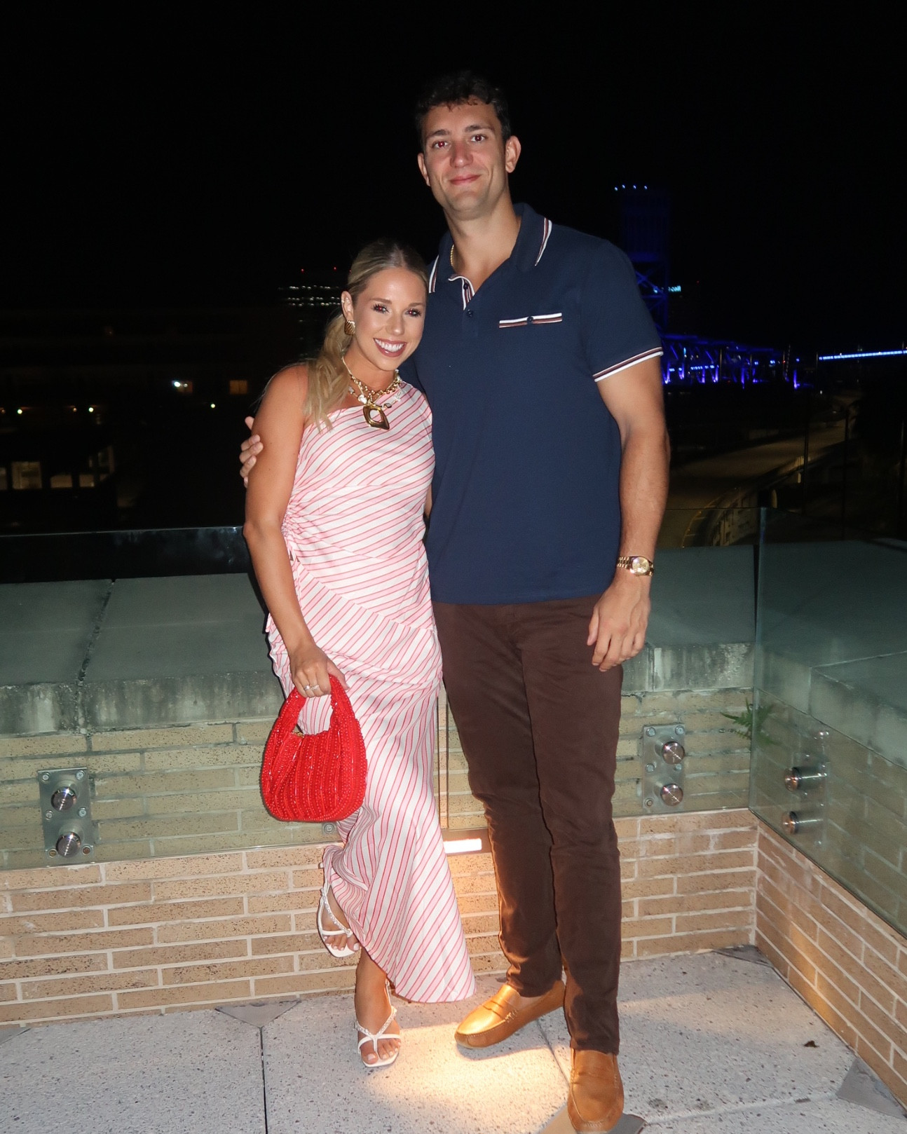 Wearing a small/size 4!