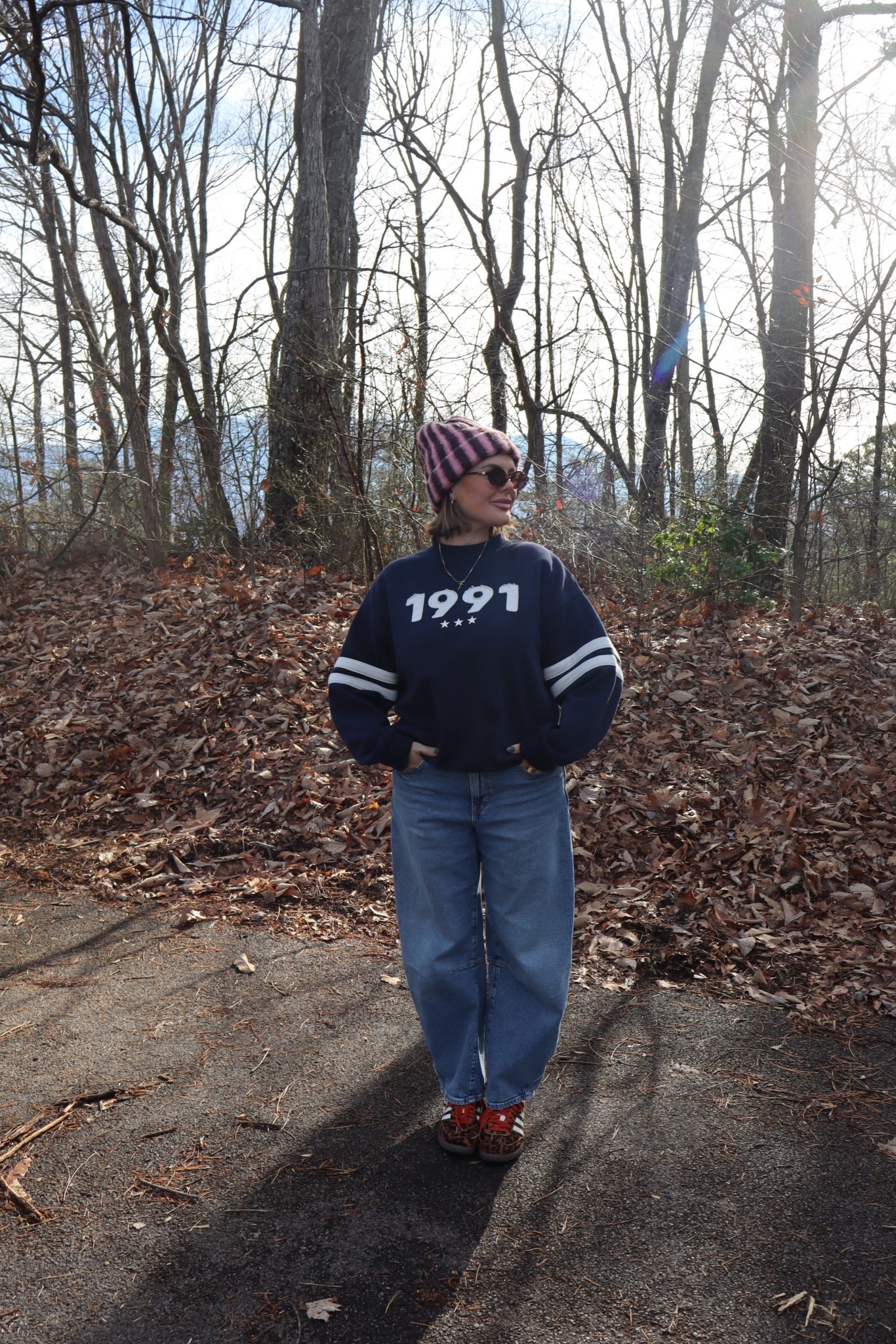 couldn’t find exact sweatshirt but linked 2 similar!!!

#LTKHoliday #LTKSeasonal #LTKdayinmylife