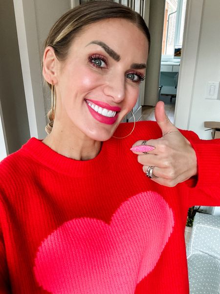Loooooving my new Valentine’s sweater from Target! ❤️

#LTKfindsunder50 #LTKSeasonal