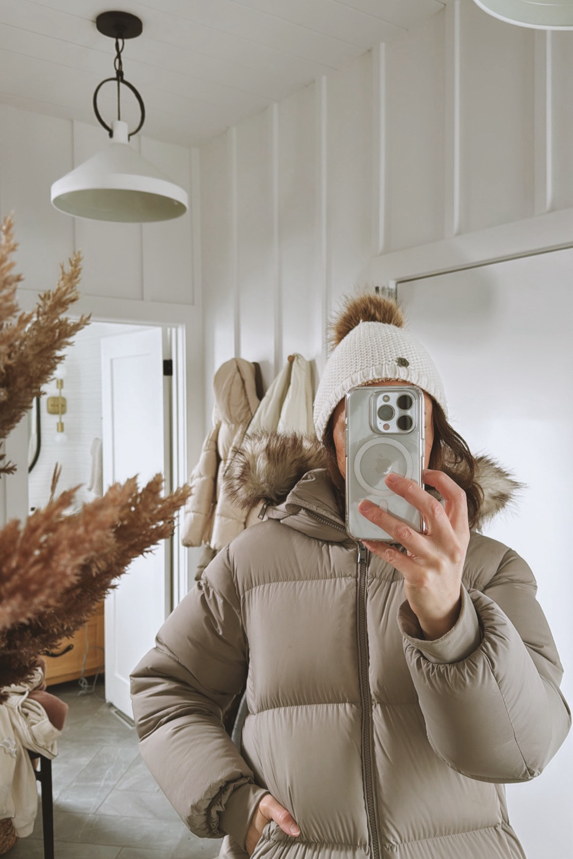 Winter Warmth 

Long puffer coat 
Cream toque 
Winter coat 
Winter hat 

#LTKOver40 #LTKStyleTip #LTKSeasonal