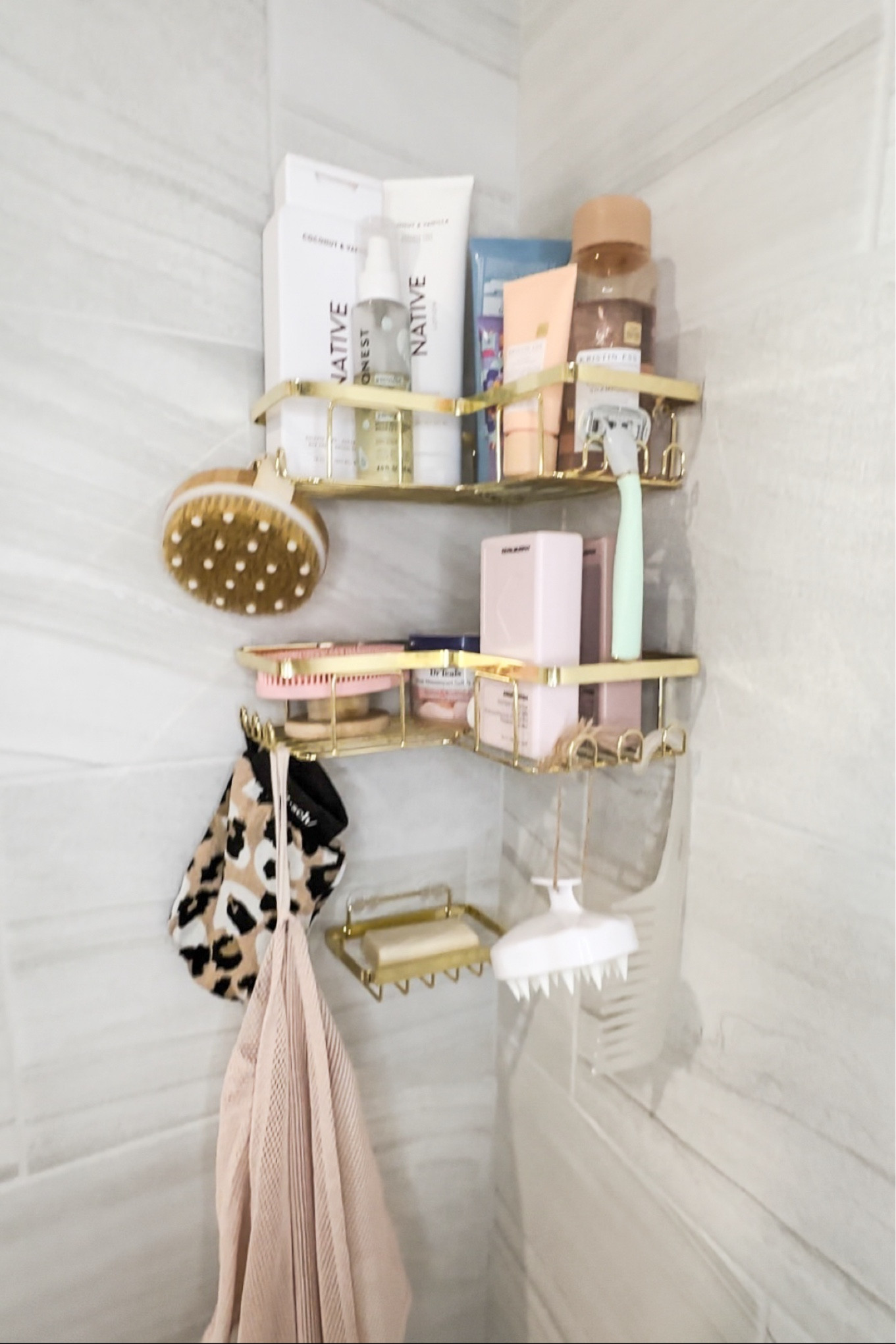 If your shower has zero shelves or niches, you NEED a caddy like this! It holds everything I need for my daily and my 'everything' showers! 

#homeorganization

#LTKFindsUnder50 #LTKHome #LTKBeauty
