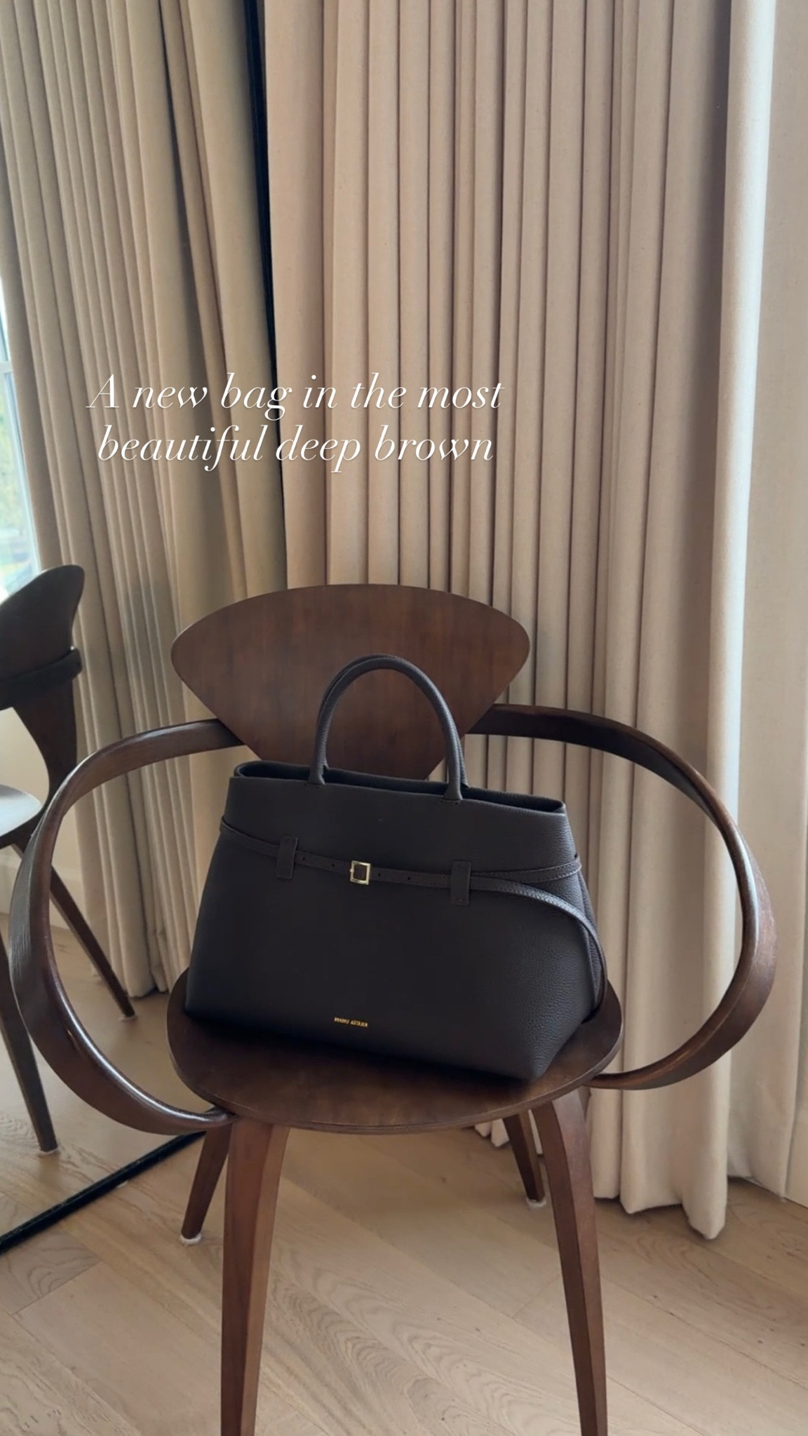 This purse is slightly bigger than bags I’d normally carry but it’s perfect for any mom on the go!

#winterbag
#classicstyle
#winterstyle
#handbag
#accessories

#LTKGiftGuide #LTKSeasonal #LTKHoliday