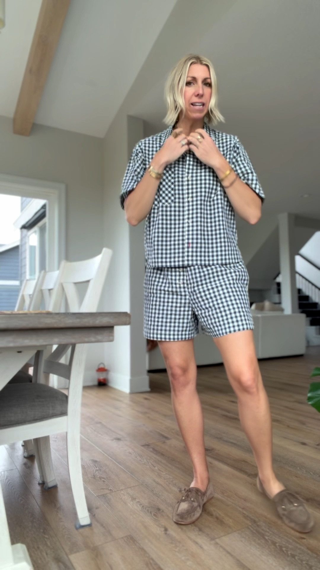 Busy mom outfit formula!

#LTKmomlife #LTKootd #LTKOver40