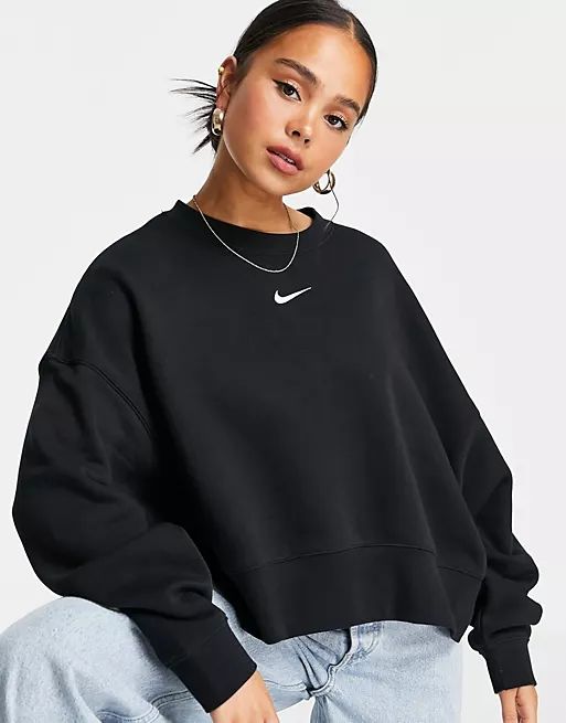 Nike Collection Fleece oversized crew neck sweatshirt in black | ASOS | ASOS (Global)