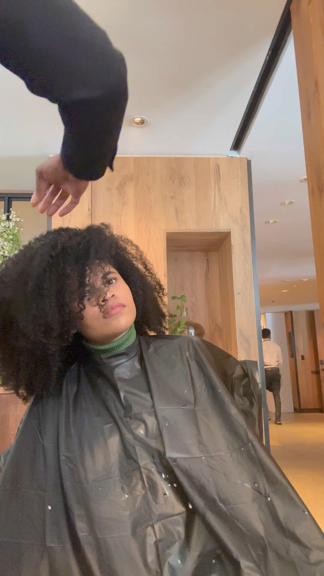 Experienced the new Be Curly Advanced Line with Aveda. A new line for curly, wavy and textured hair types. See my before and after transformation here!

Used before session: Shampoo, Conditioner, Masque and Curl Cream
In Session: Primer and Defining Gel 



#LTKBeauty #LTKVideo