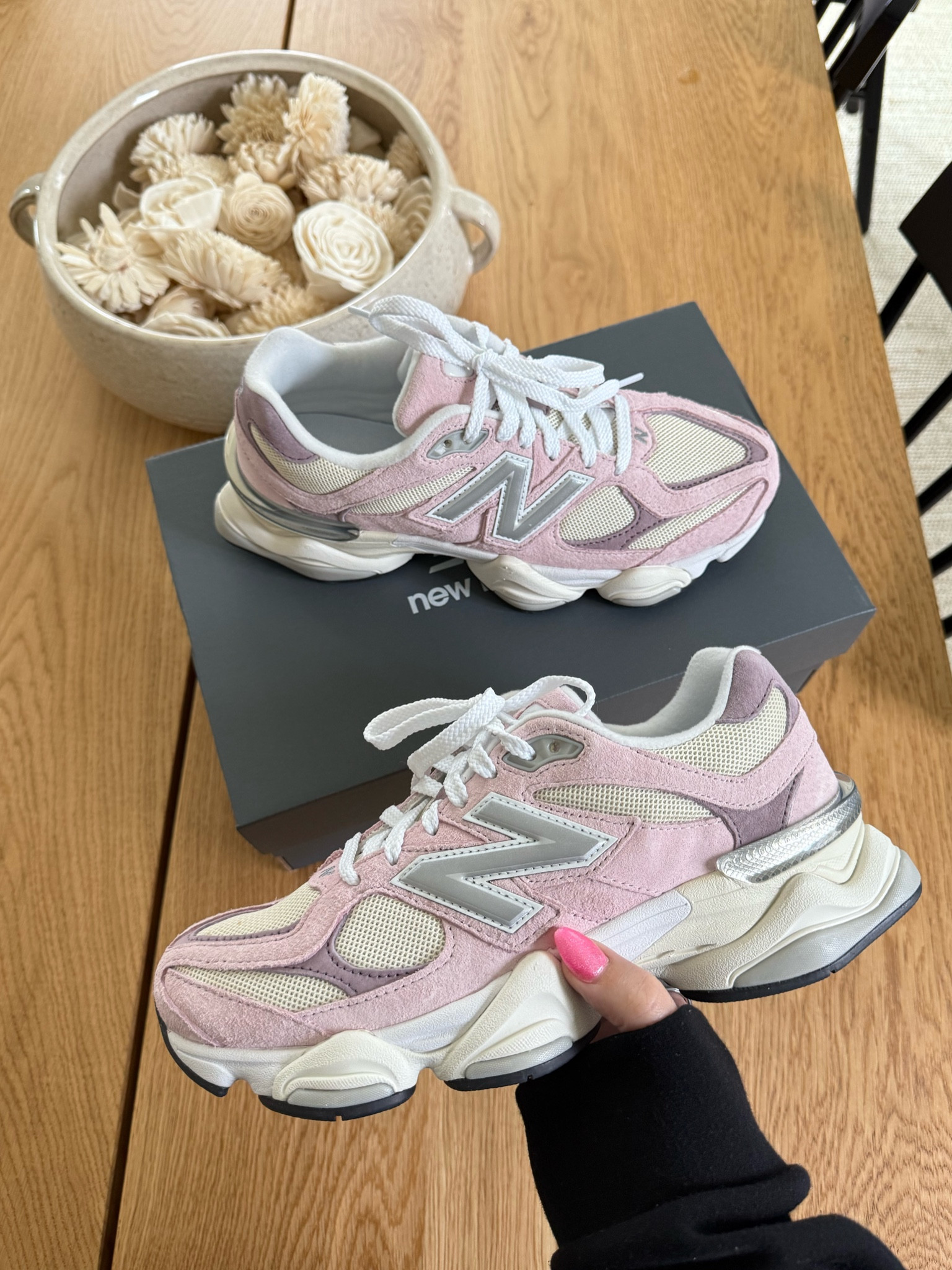 Pink new balance 9060 and comes in kid sizes too 💞🌸

#LTKShoeCrush #LTKStyleTip #LTKActive