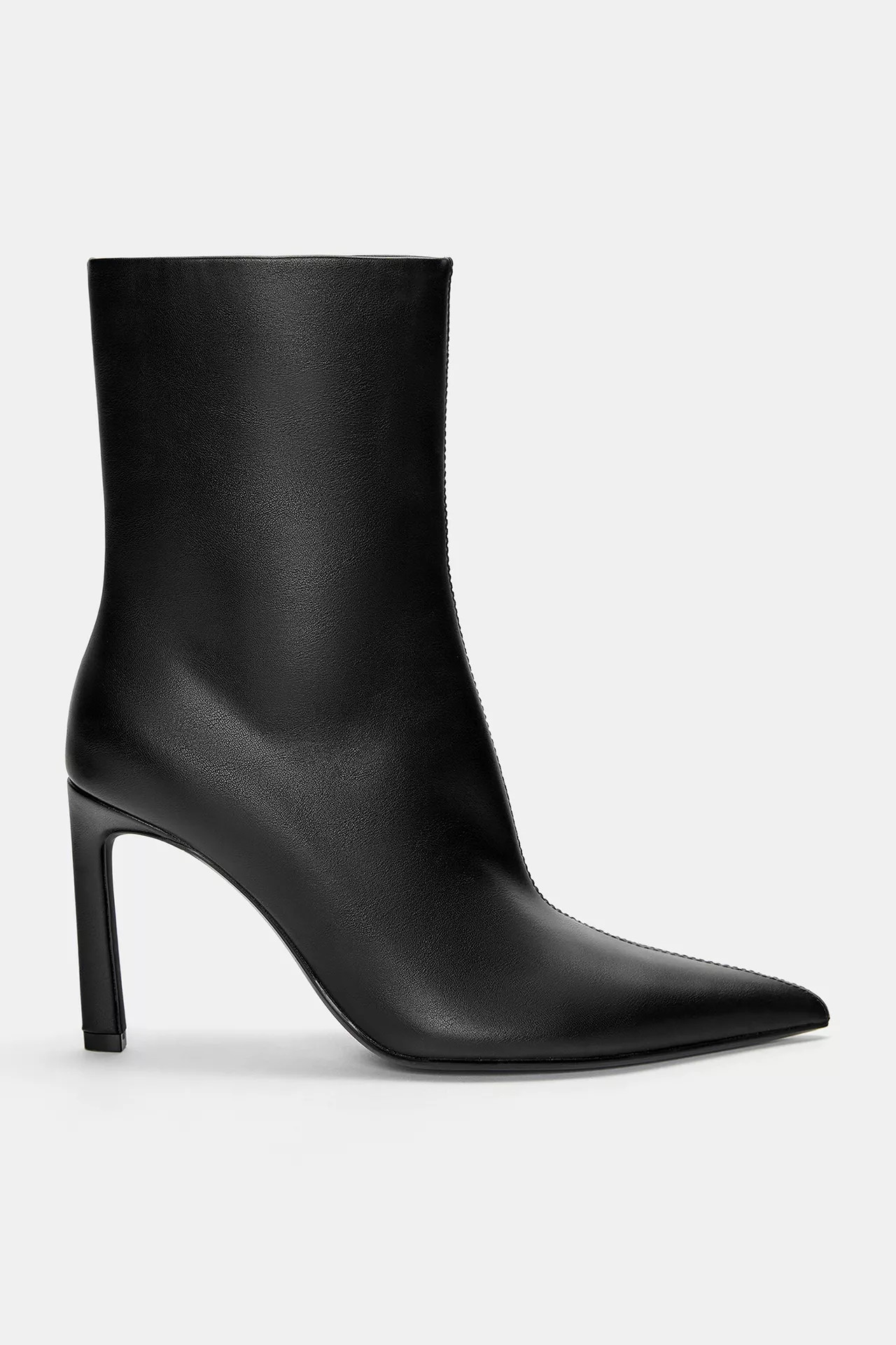 Pointed high-heel ankle boots | PULL and BEAR UK