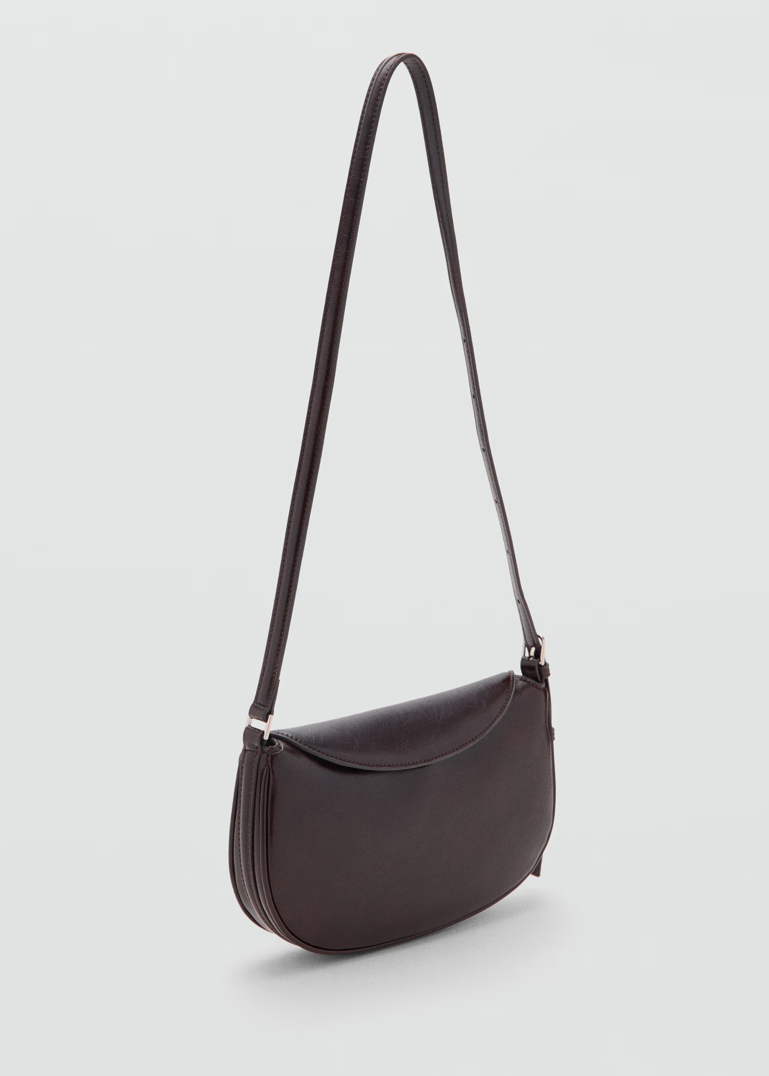 Oval shoulder bag with flap | Mango (US/MX/AU)