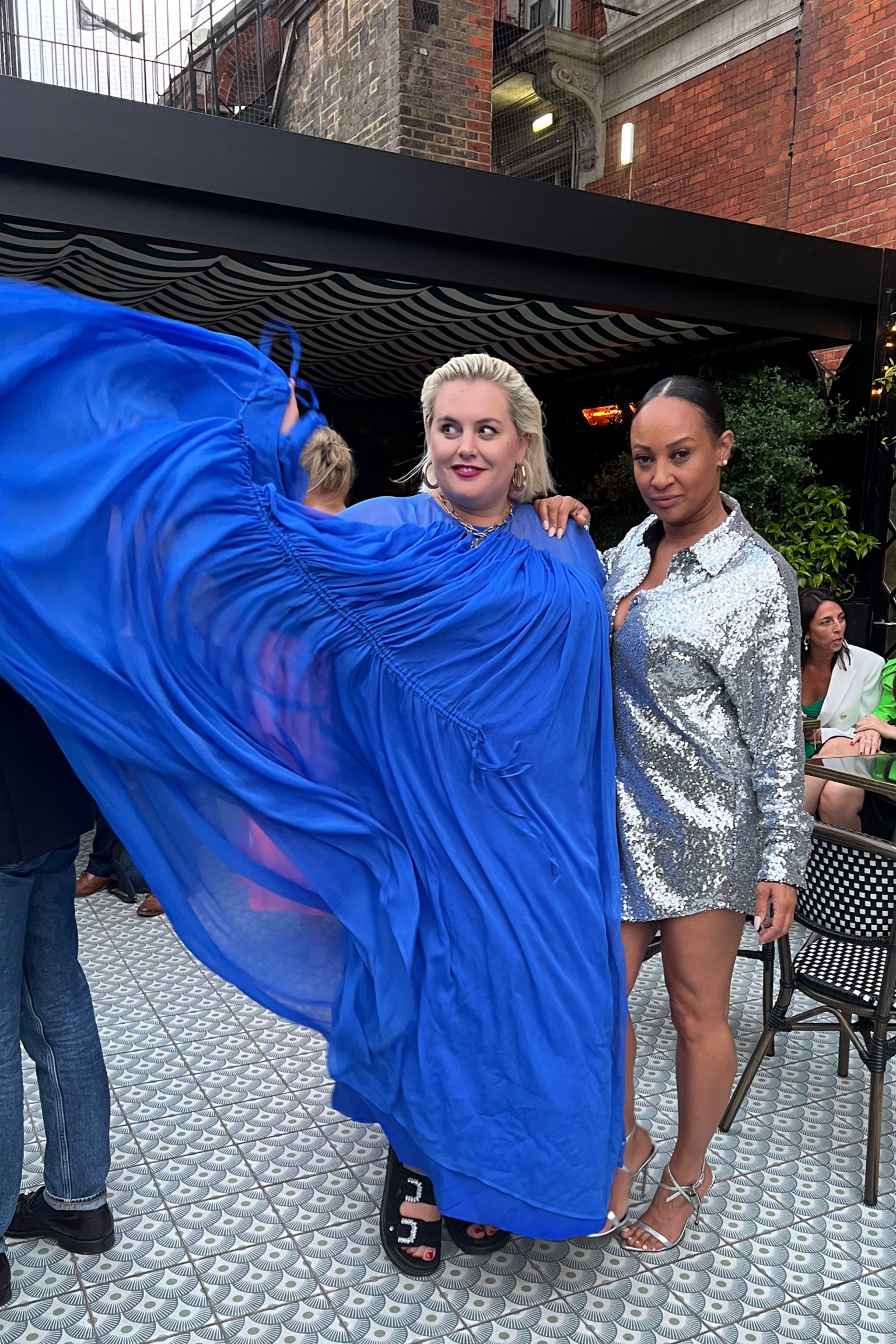 Big floaty maxis all summer 

#LTKeurope #LTKcurves #LTKstyletip