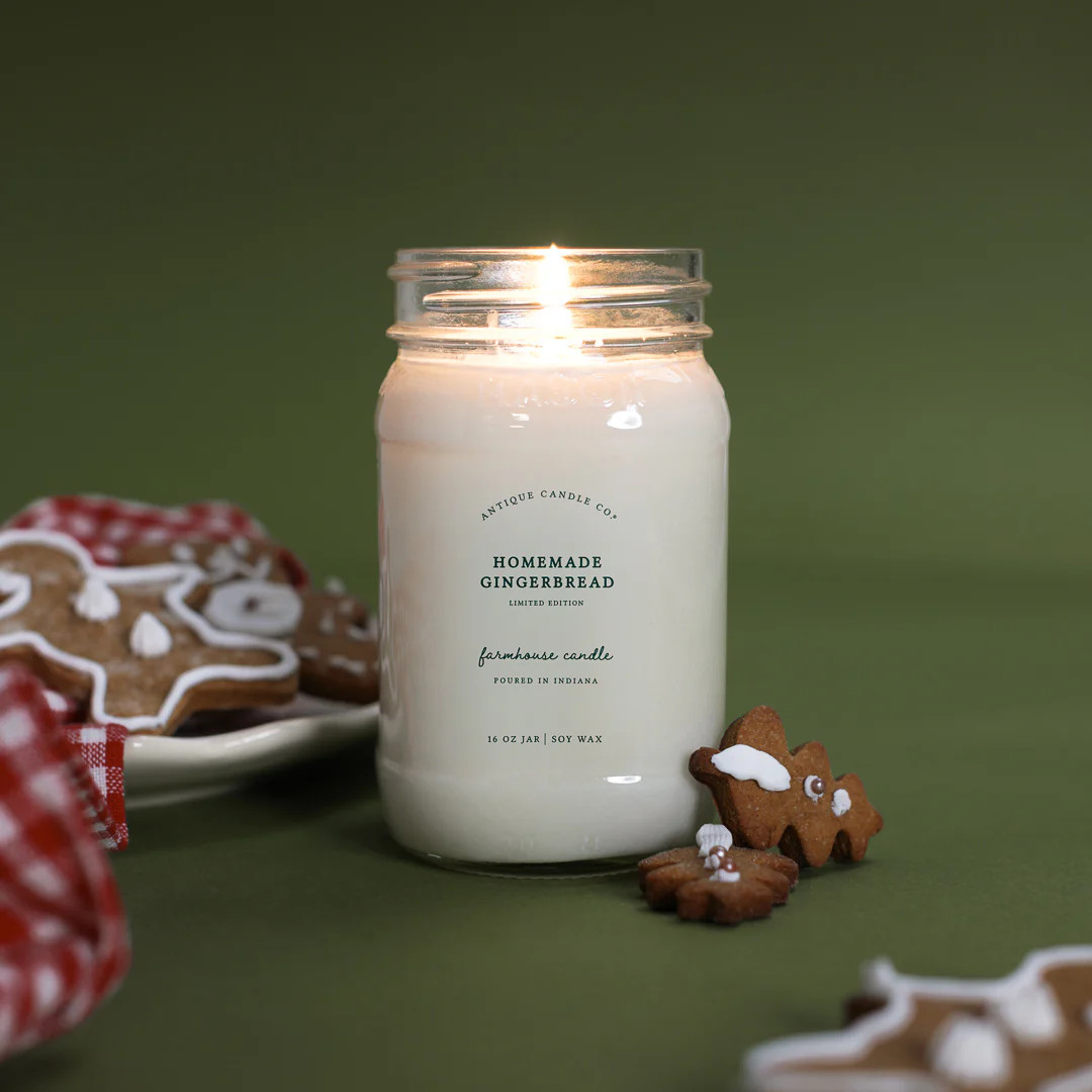 Homemade Gingerbread 16 oz candle | Antique Candle Co.