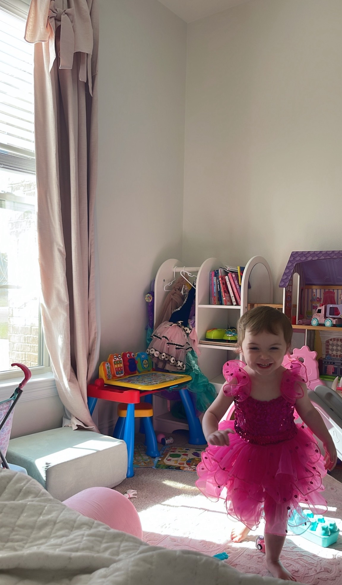 Dress up stand ✨
Kids Dress up Storage Hanging Armoire Dresser Costume Closet w/ Mirror Shelves White

#LTKBaby #LTKKids #LTKHome