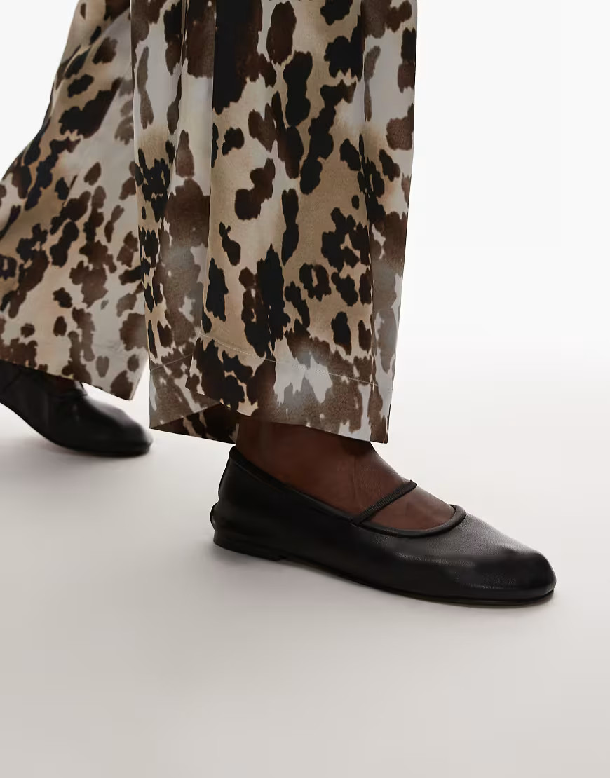 Topshop Brad leather ballerina flats with elastic strap in black | ASOS (Global)