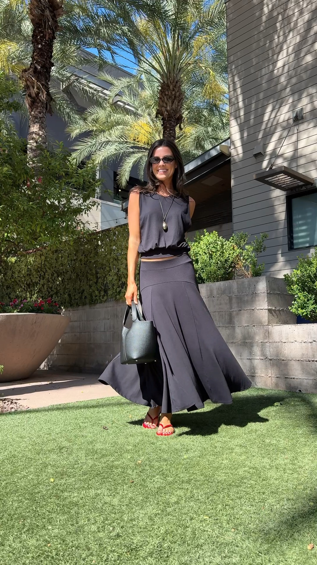 I’m 5’7” wearing XS!
