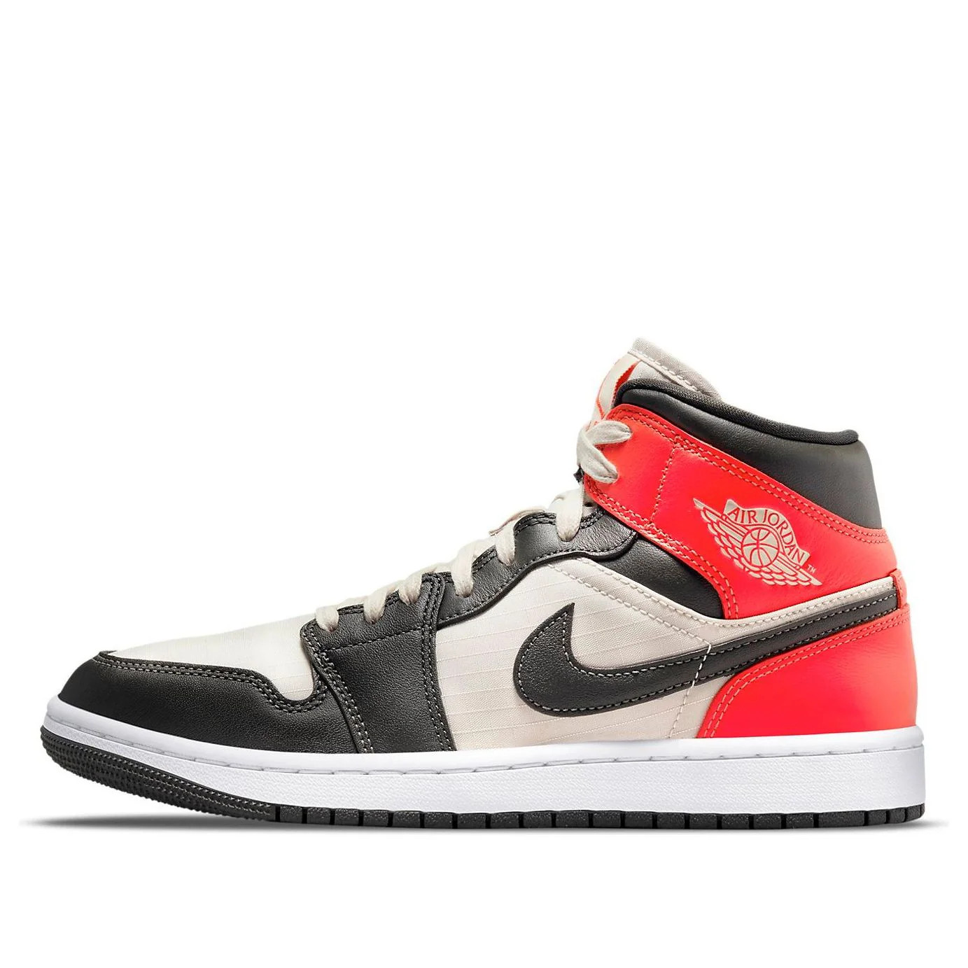 (WMNS) Air Jordan 1 Mid SE 'Newsprint' DQ6078-100 | KICKS CREW