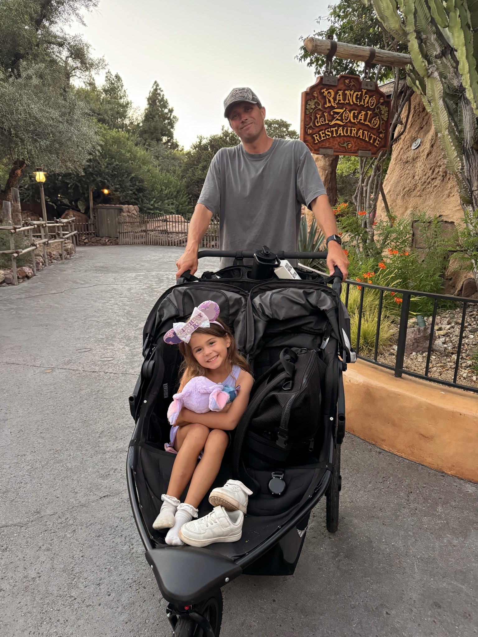 Disney essentials!

Double stroller, stroller caddy, Disney outfits, men’s shoes 

#LTKFamily #LTKKids #LTKActive