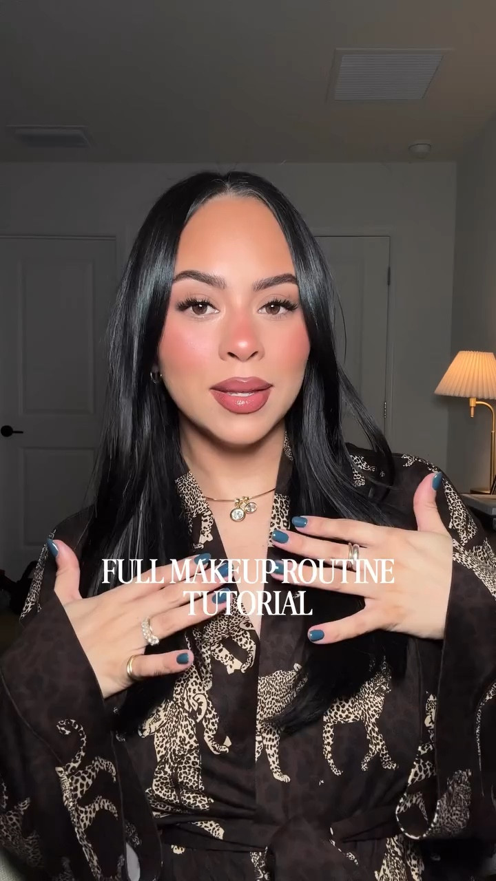 my go to full makeup routine tutorial for the past couple of months 👩🏻
—
@Sephora 
@anastasiabeverlyhills brow powder ( medium brown ) + brow pen ( dark brown ) 
@diorbeauty matte ( 05 ) + cream bronzer ( 02 tan ) 
@hudabeauty eyeliner ( very brown ) 
@lorealparis panorama mascara 
@rhode peptide fluid + glazing milk 
@kyliecosmetics skin tint ( 6N ) 
@hauslabs foundation ( 270 light medium neutral ) 
@hourglasscosmetics concealer ( beech ) 
@charlottetilbury airbrush powder ( 1 ) 
@makeupbymario cream blush ( perfect pink ) 
@saiebeauty bronzer ( Napoli ) + blush ( Mia ) 
@onesize blurring + matte setting sprays 
@makeupforever lip liner ( versatile chestnut ) 
@yslbeauty lip glaze ( 15 )

#LTKgrwm #LTKBeauty #LTKmomlife