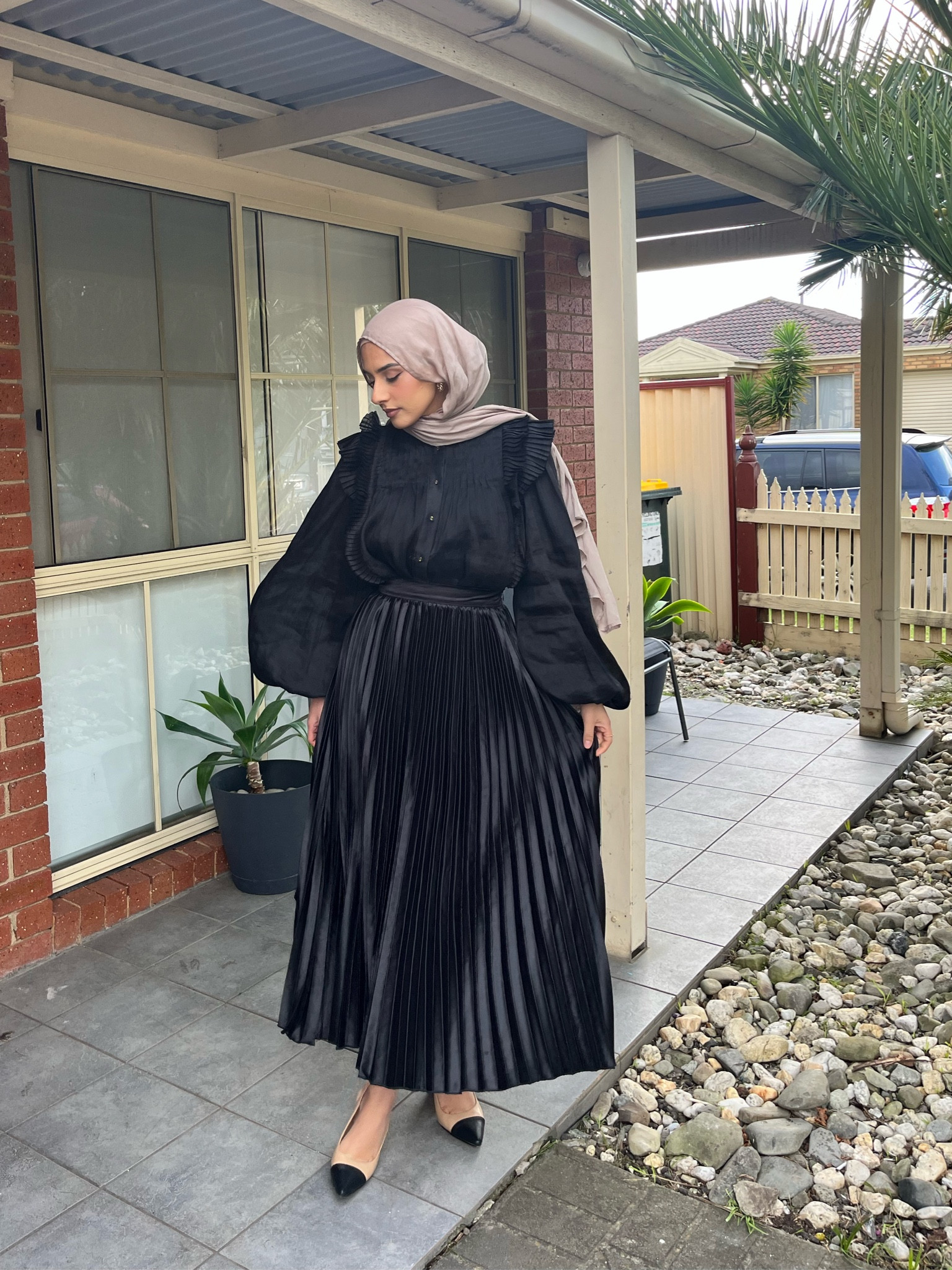 My go-to wedding-guest outfit 🖤 

#LTKstyletip #LTKwedding #LTKFind