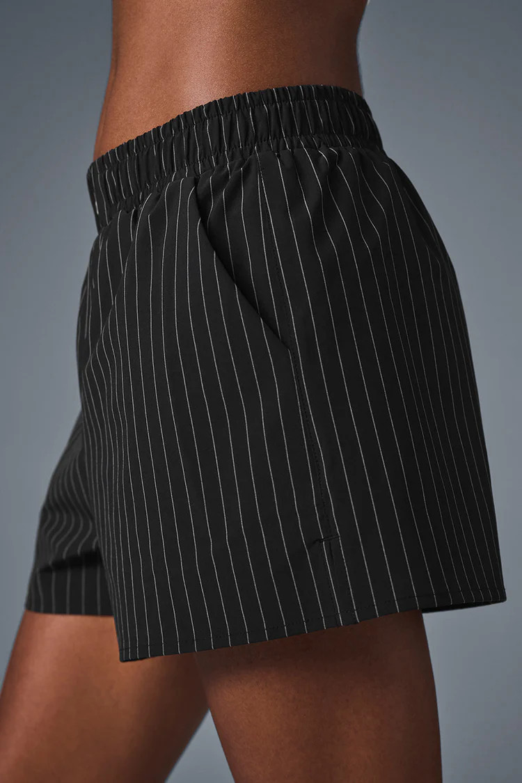 Pinstripe Daylight Boxer Short - Black/Titanium | Alo Yoga
