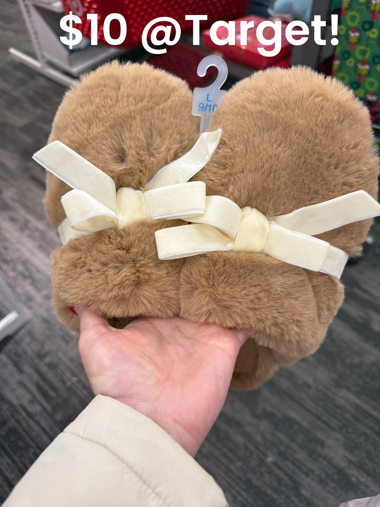 The cutest $10 house shoes ever at Target!!!

#LTKGiftGuide #LTKmomlife #LTKHoliday