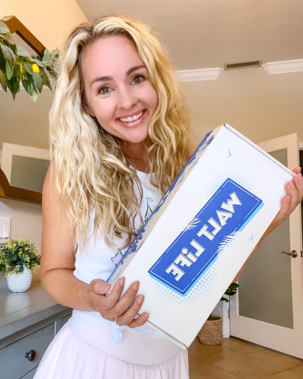 I wore this outfit to show off my Walt Life box but it’s also perfect for any Disney park!
Top: xsmall
Skirt: xsmall

Walt Life code for $10 off:
MOMMINGISMAGIC10

#LTKSeasonal #LTKTravel