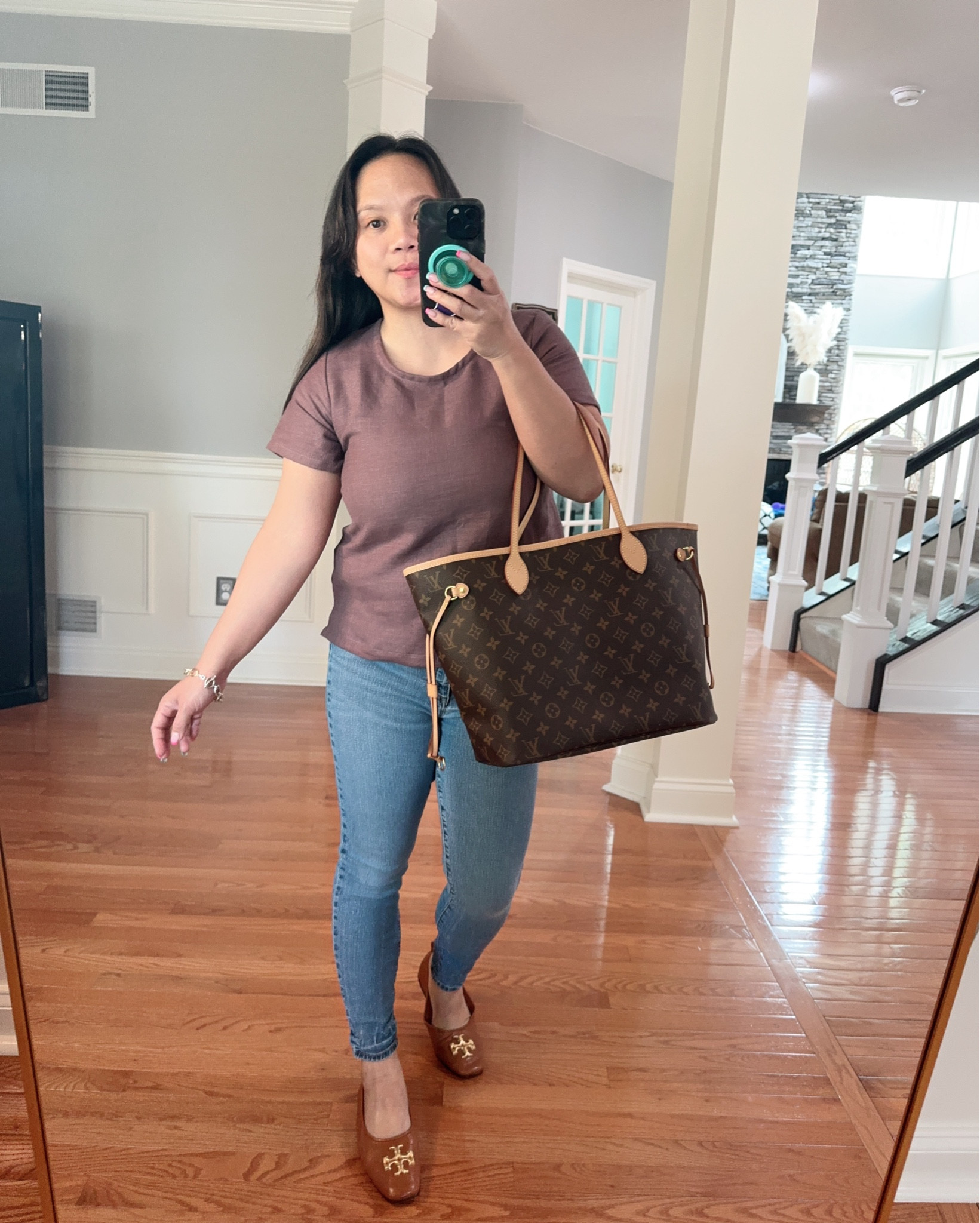 Loving these sustainable, ethically made pieces from @consciousclothing 
#ConsciousClothing #ConsciousClothingPartner
#ad

👚 The Felicity Top is sure to be a go-to layering staple. Featuring a jewel neckline and darts at the bust while remaining roomy and comfortable.

👗 Boardwalk dress has inside pockets, short sleeves, and the snap bodice and gathered skirt is perfect for both warm and cool days! 


#LTKGiftGuide 

#LTKSaleAlert #LTKStyleTip