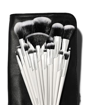 By BEAUTY BAY  18 Piece Eye & Face Brush Set | Beauty Bay