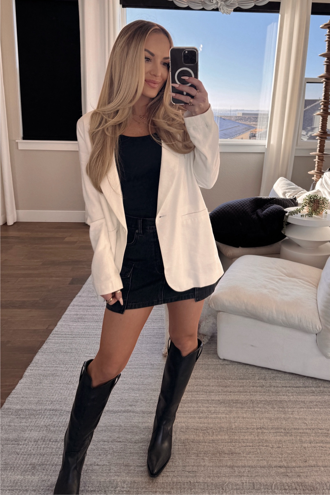 Another day another outfit! 🤩