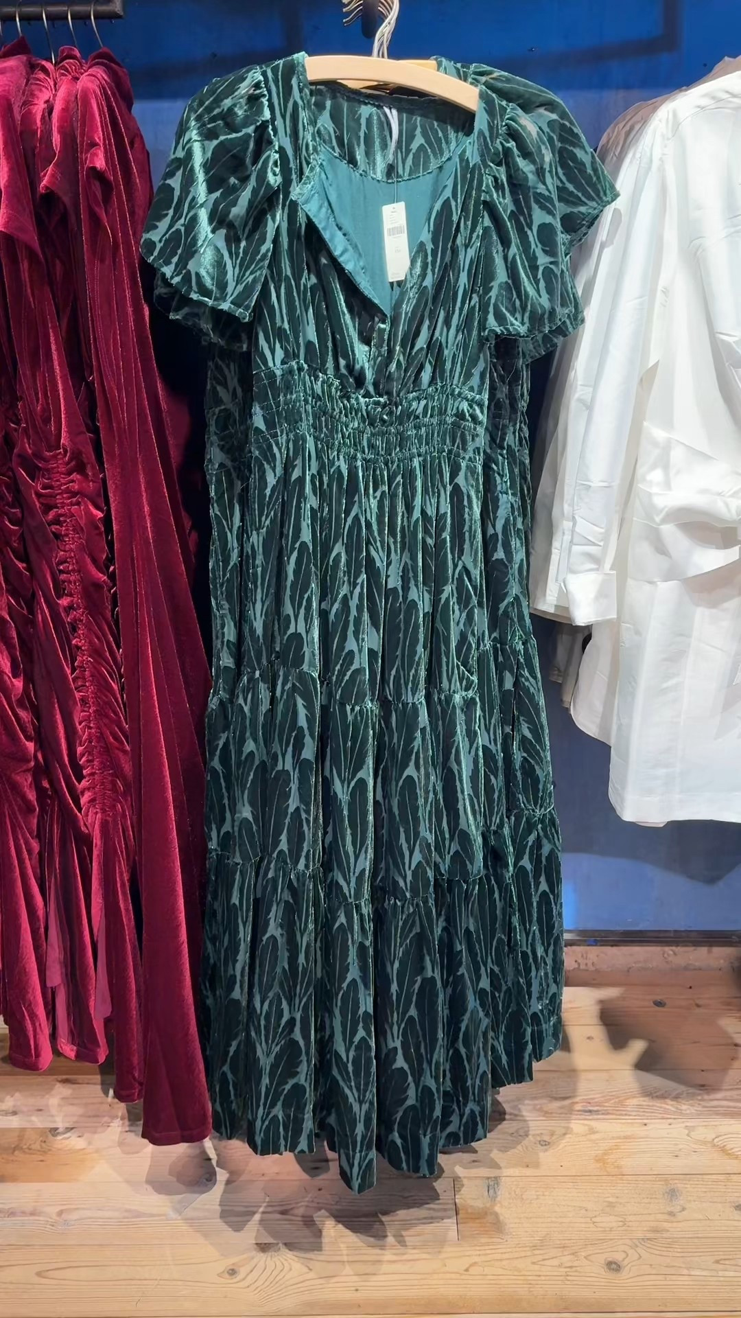 Holiday glam made easy! 🍾 The Somerset Velvet Maxi Dress in green is the ultimate party dress — soft velvet, fluttery sleeves, a smocked waist, and that gorgeous tiered flow. It’s flattering, festive, and one of Anthro’s most-loved silhouettes for a reason. Linked more eye-catching holiday dresses to shop! 🎄 #Anthropologie #HolidayOutfits #HolidayDress 

#LTKPetite #LTKHoliday #LTKParties