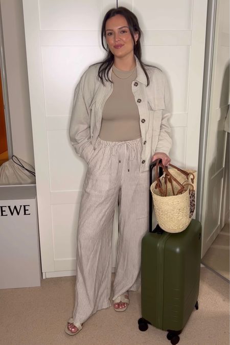 Airport outfit 
Top - H&M (Size small)
Trousers - Marks and Spencer (Size 12 but would recommend sizing down) 
Jacket - New Look (Size 12) Old 
Shoes - Dune
Necklace- Monica Vinader
Basket bag- Loewe
Suitcase- Monos Travel

#LTKuk #LTKsummer #LTKeurope