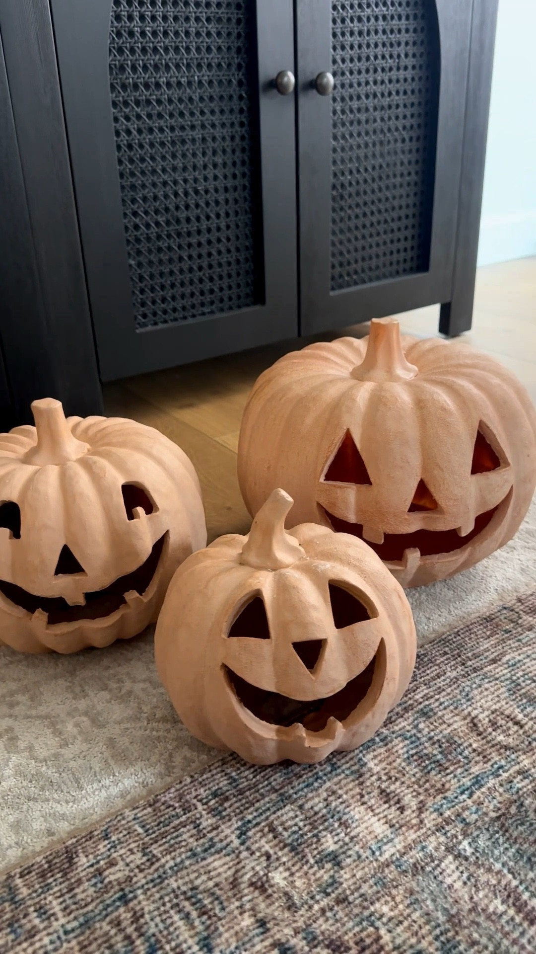 Shop these pottery barn look for less pumpkins in the new gray color before they’re gone!! Such a steal for only $34.99!

#LTKSaleAlert #LTKHome #LTKFindsUnder50