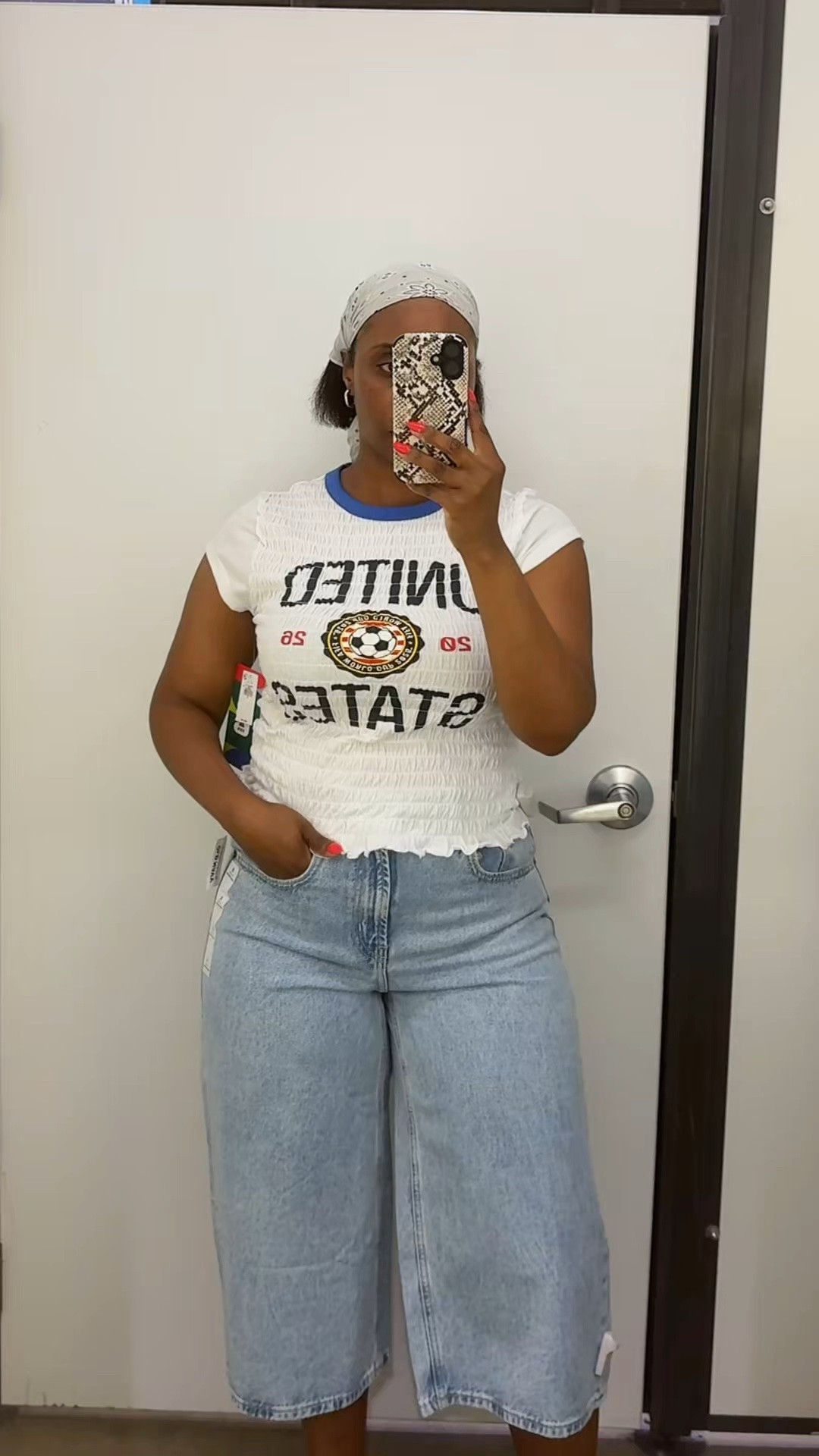 These culottes are a staple for Spring and summer and so easy to style. Currently 40% off I’m wearing a size 8. #summeroutfits #summertrends

#LTKootd #LTKMidsize #LTKSaleAlert