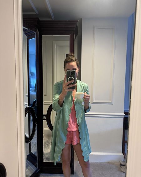 Cozy hotel mornings in #LAKEpajamas! Spring looks and soft fabrics. Perfect for Mother’s Day gifts next week! #lakepartner #mothersdaygifts

#LTKtravel #LTKGiftGuide #LTKSeasonal