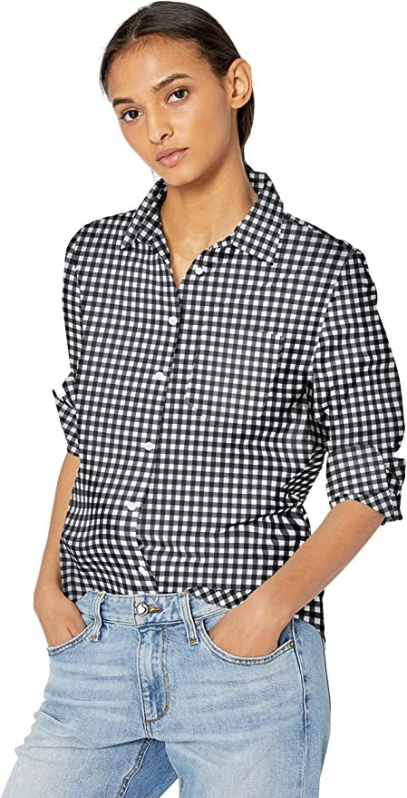 Amazon Essentials Women's Classic-Fit Long Sleeve Button Down Poplin Shirt | Amazon (US)