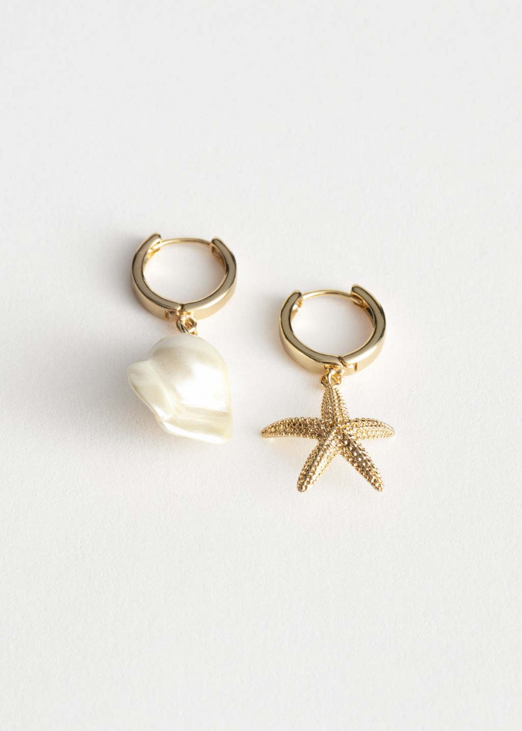 Mismatch Seashell Hoop Earrings | & Other Stories (EU + UK)
