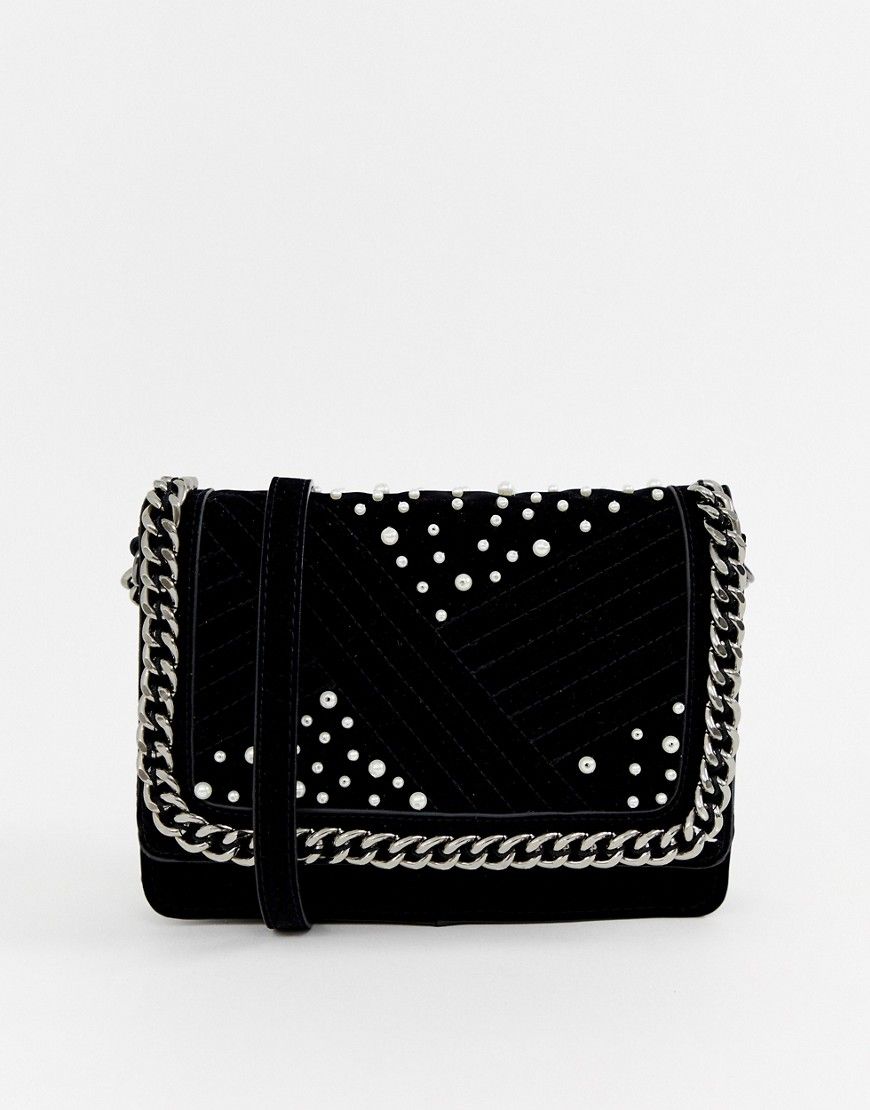 Pieces Jael cross body bag with chain handle - Black | ASOS US