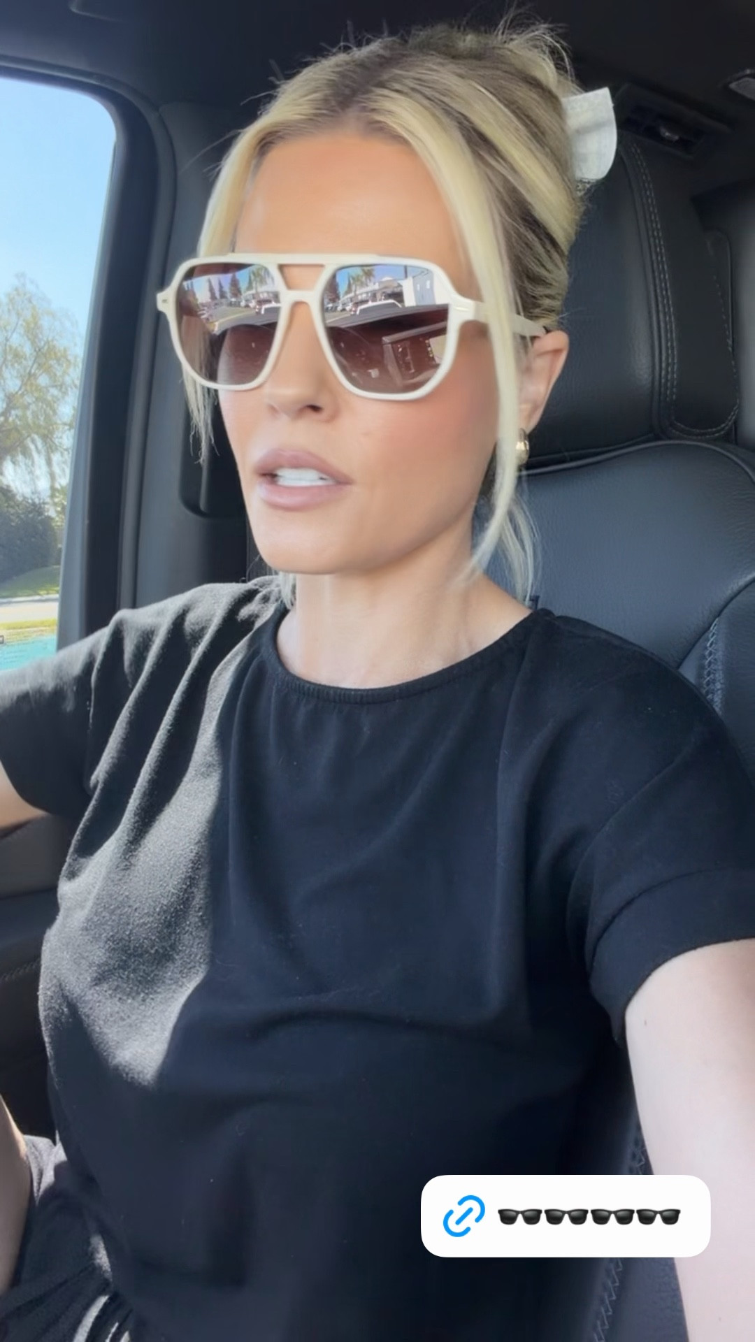 🕶️

#LTKgrwm #LTKootd #LTKOver40