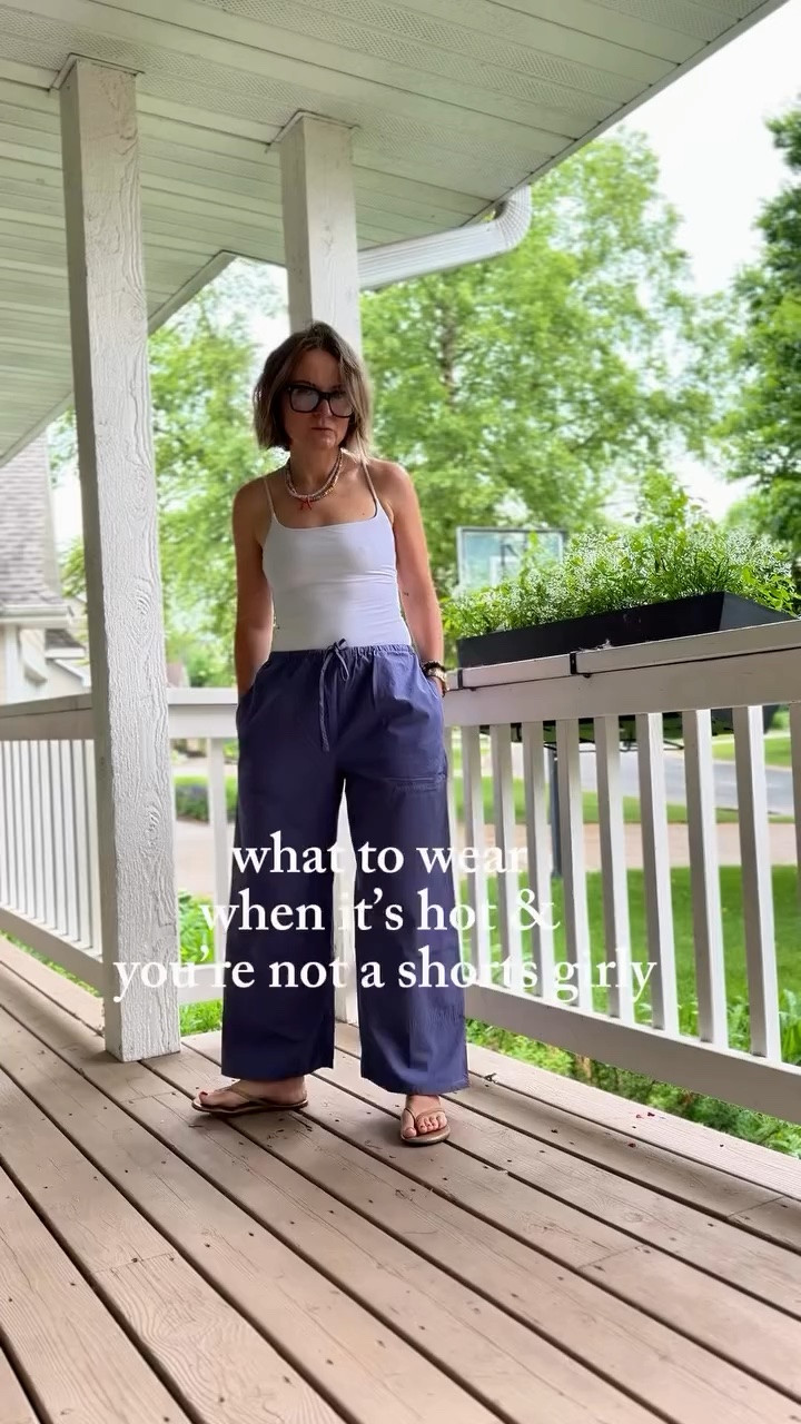 Poplin pants are HOT this summer and this is a favorite pair. Drop any comment below to get a link! Size down in these, they run big.