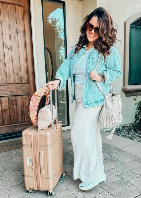 Travel - Comfy - Vacation Pink lily pants and jacket xl Tank aerie Bag Amazon Cal pack luggage Pink lily - use code 20TARYN

#LTKtravel #LTKFind #LTKstyletip