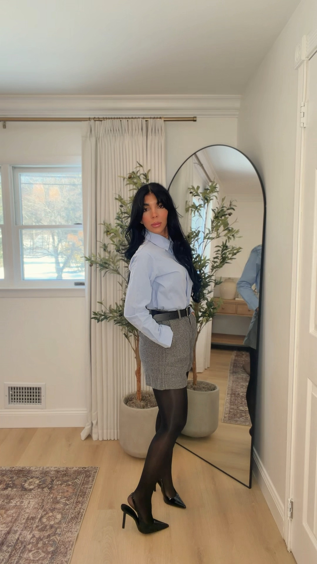 Styling tailored shorts 
Top: Xs
Short: Xs


#LTKootd #LTKPetite