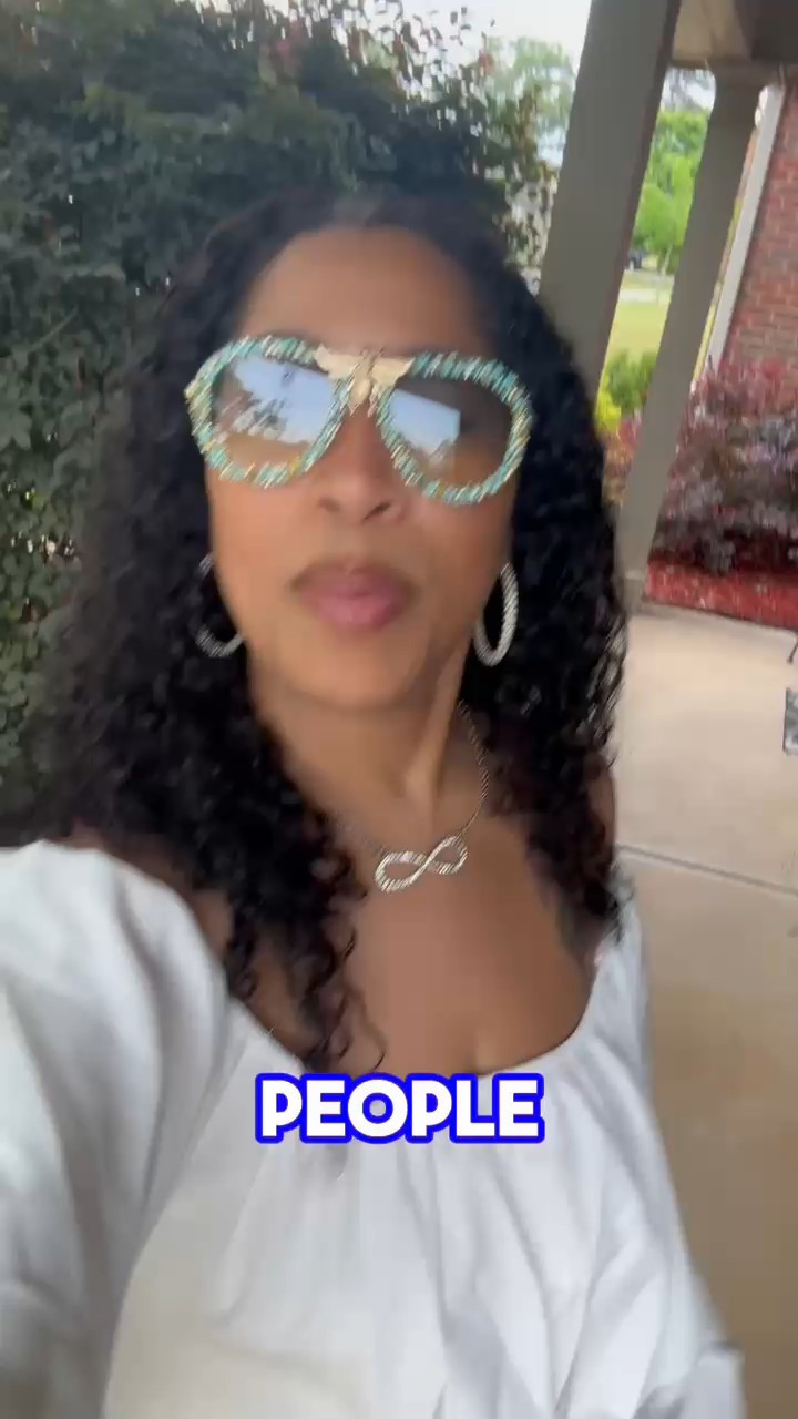 Just a question for my Cali people while I'm sporting my new sunglasses

#LTKOver40