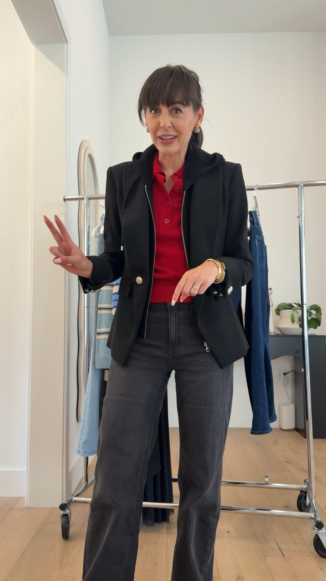 I love any excuse to wear my Veronica Beard blazers because they always make me feel stylish, even if I’m just wearing jeans or I’m sitting on an airplane.

This double breasted blazer has functional buttons so you can convert it into a single breasted style or roll the sleeves up to show off your jewelry.

These blazers are easy to dress down with these zip in dickie collars. The Veronica Beard version of this gray fleece one, I found for $30, is $175. 

All the collars I found are interchangeable with any of the Veronica Beard blazers. 

I’m 5’4 size 32aa and wearing a size 0. This style comes sized 00-24.

I’ve also linked a look for less blazer option that has the zipper inside. If between sizes size down.