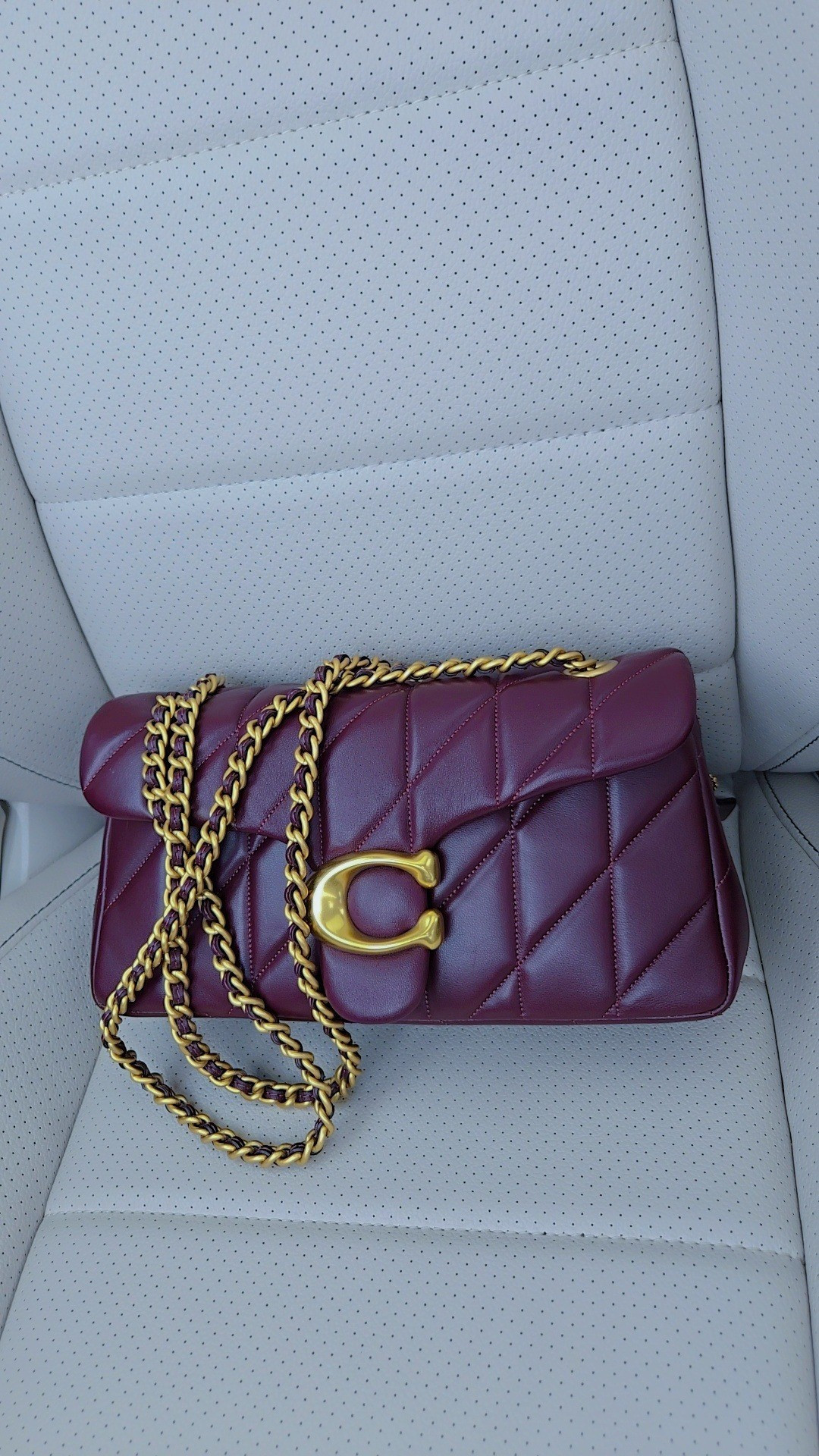 Is the Burgundy for me😍

#LTKBeauty #LTKdayinmylife #LTKstorytime