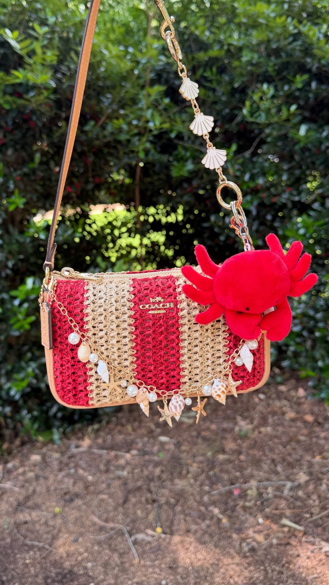 Bag of the day 
Nolita 19 red striped straw 
Shell chain bag charm
Crab bag charm