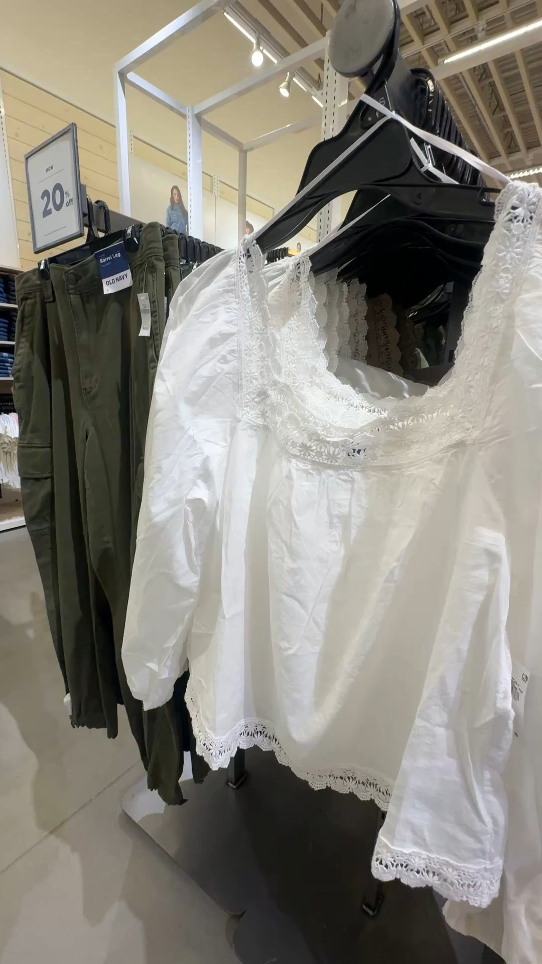 Super cute spring transition top 

#LTKOver40 #LTKSeasonal #LTKootd