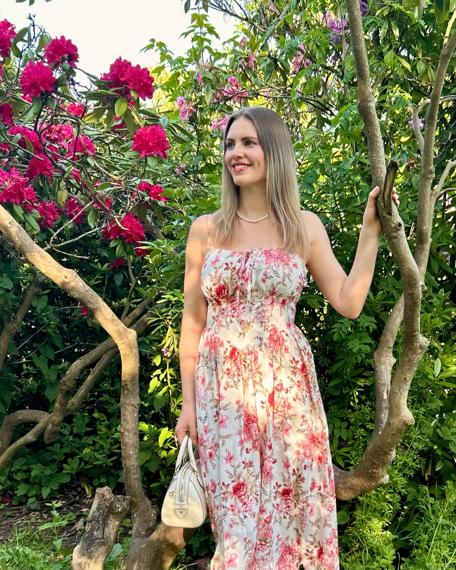 Colorful Spring 🌺🌿

Floral dress by @scarletdarkness_brand AD
Leather bag by @katespade via @secretsales AD
Leather heels by @charliestoneshoes via @topvintage_boutique AD 
Pearl necklace by @selenichastjewel AD

#naturelover #summerfashion #flowers #floraldress #vintage

#LTKsummer #LTKdresses #LTKstyletip