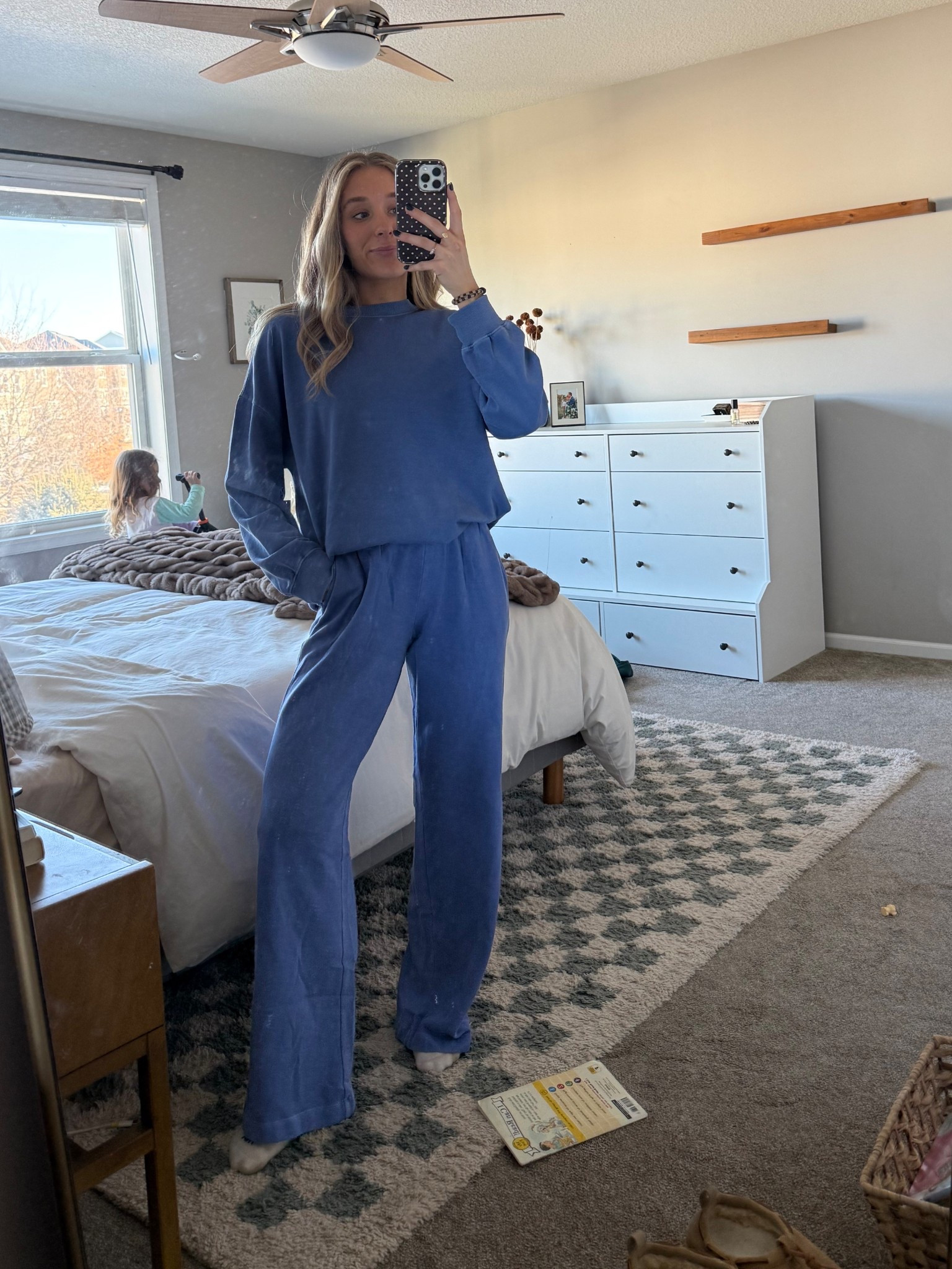 Wearing a small in the top (def oversized) and an xs in the sweats! 