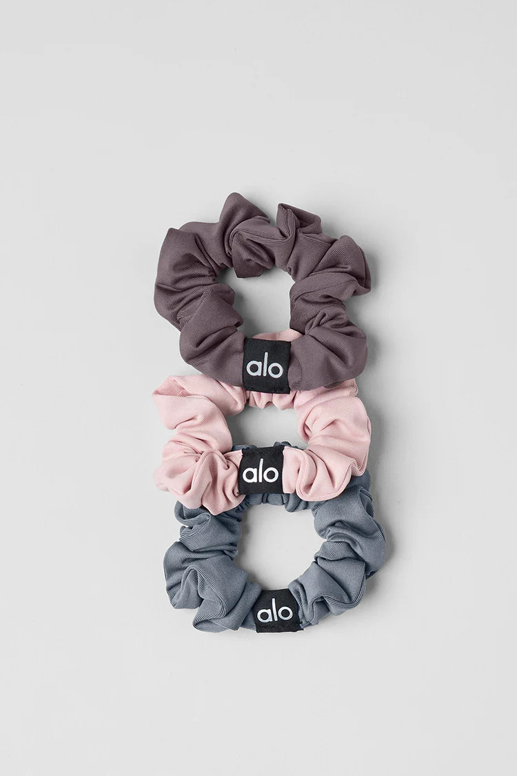 Fresh Mini Scrunchie 3-Pack - Ballet Pink/Raisinette/Steel Grey | Alo Yoga (US)