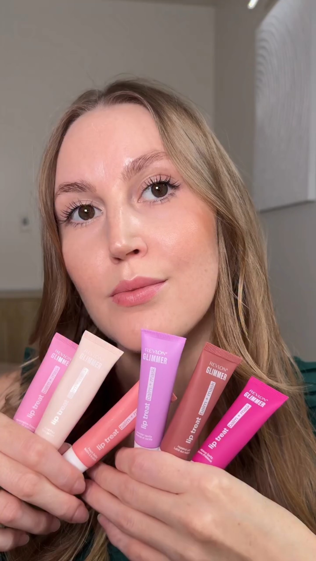 Gifted by Revlon ✨
Soft lips, glossy shine 🤍

This Revlon lip duo quickly became an everyday favorite — hydrating, smoothing, and effortlessly chic.

The Glimmer Lip Treat Balm + Mask in multiple shades keeps lips nourished with a soft, healthy shine, while the ColorStay Multi-Liner adds definition that doesn’t budge.
Swipe, nourish, glow 💄✨

@revlon @communityxseen 

#revlonpartner #revlonxseen #communityxseen #revlonbeauty #liproutine