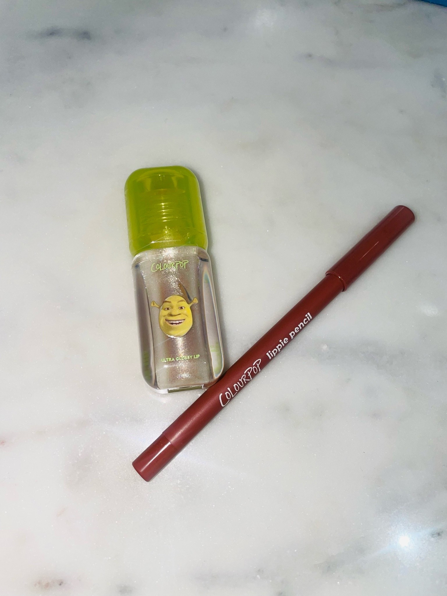 New lip combo that I’ve been wearing!!😍

Linked some on sale!

Neutral lip, lip duo, lip gloss, lip liner

#LTKMothersDay #LTKSaleAlert #LTKBeauty