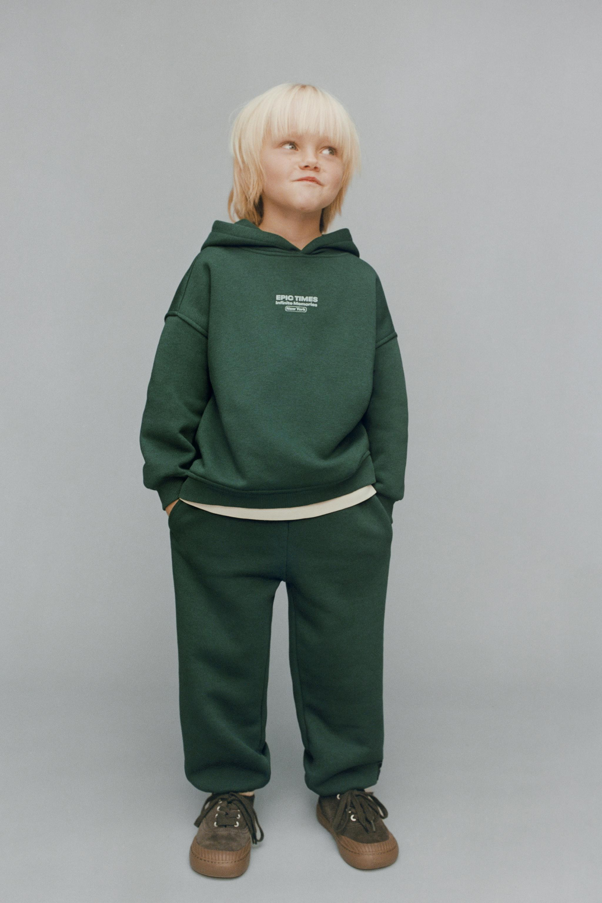 JOGGER SWEATSUIT | Zara UK
